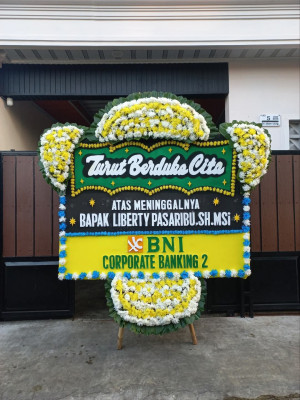 Papan Bunga Duka di Cengkeh Turi