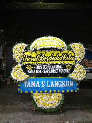 Papan Bunga Duka di Cengkeh Turi